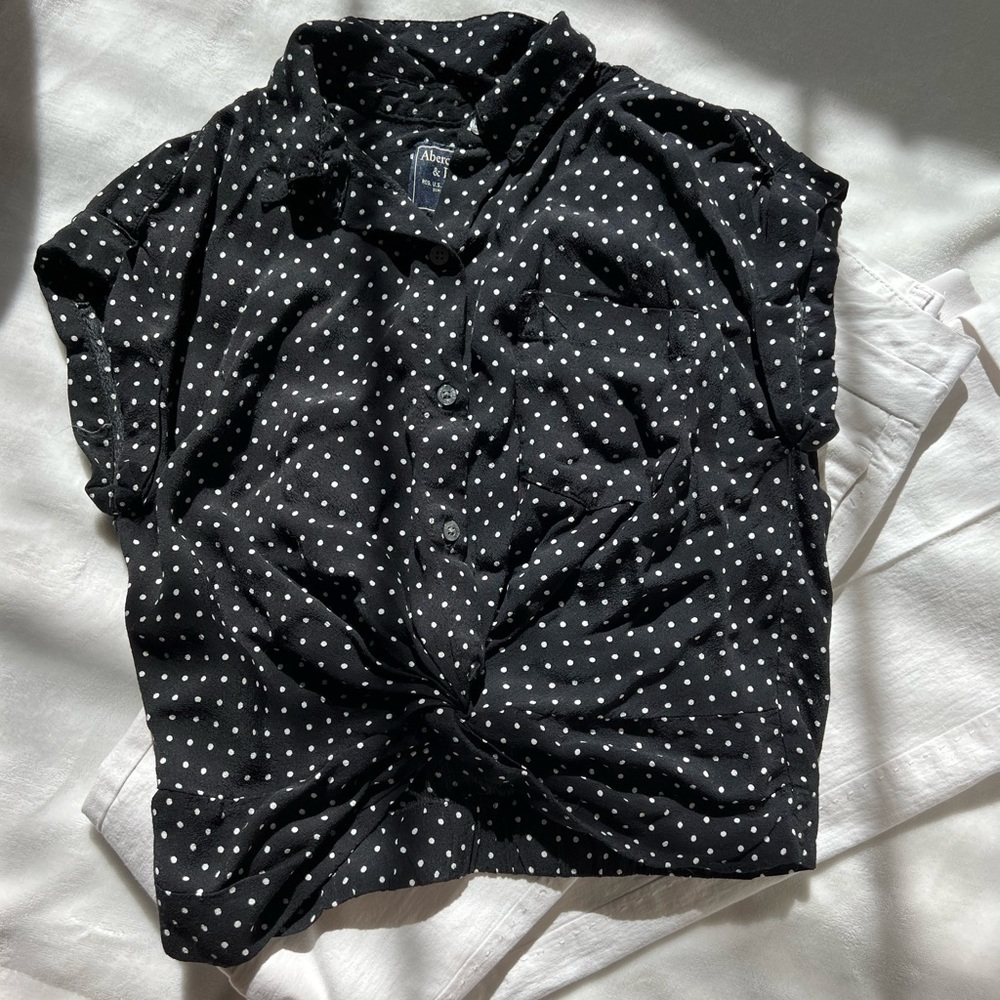 Polka dots top